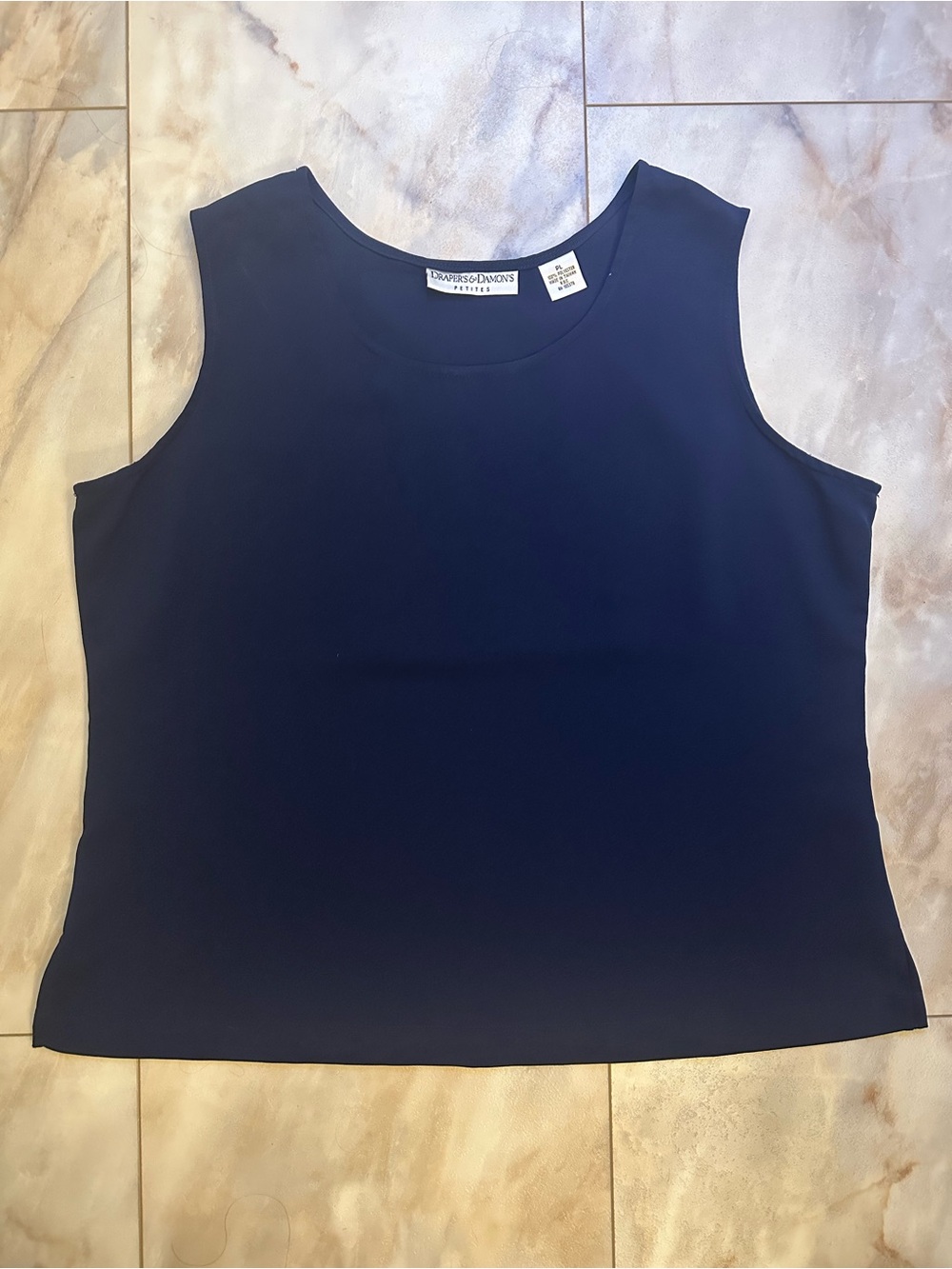 Draper and Damon's  Navy Sleeveless Shell Top Petite Large